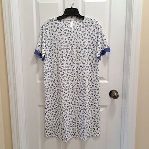 Flora Nikrooz Sleep Dress Size Small Floral Blue White Lace Soft PJ's NWOT